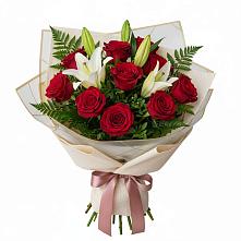 Букет цветов из:  Лилии и Розы #REPLACE_PRED# Советский Ленинградской области