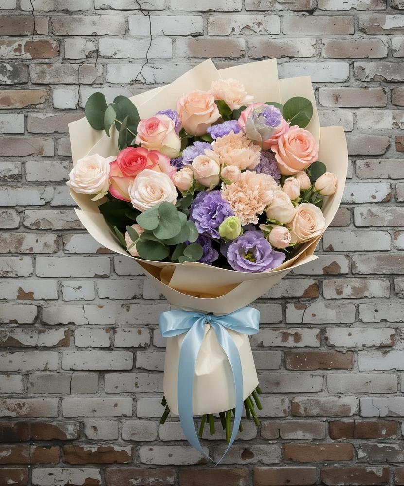 Букет цветов из: Розы, Лизиантусы и Гвоздики в Советский Ленинградской области