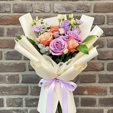 Букет цветов из:  Лизиантусы и Розы #REPLACE_PRED# Советский Ленинградской области