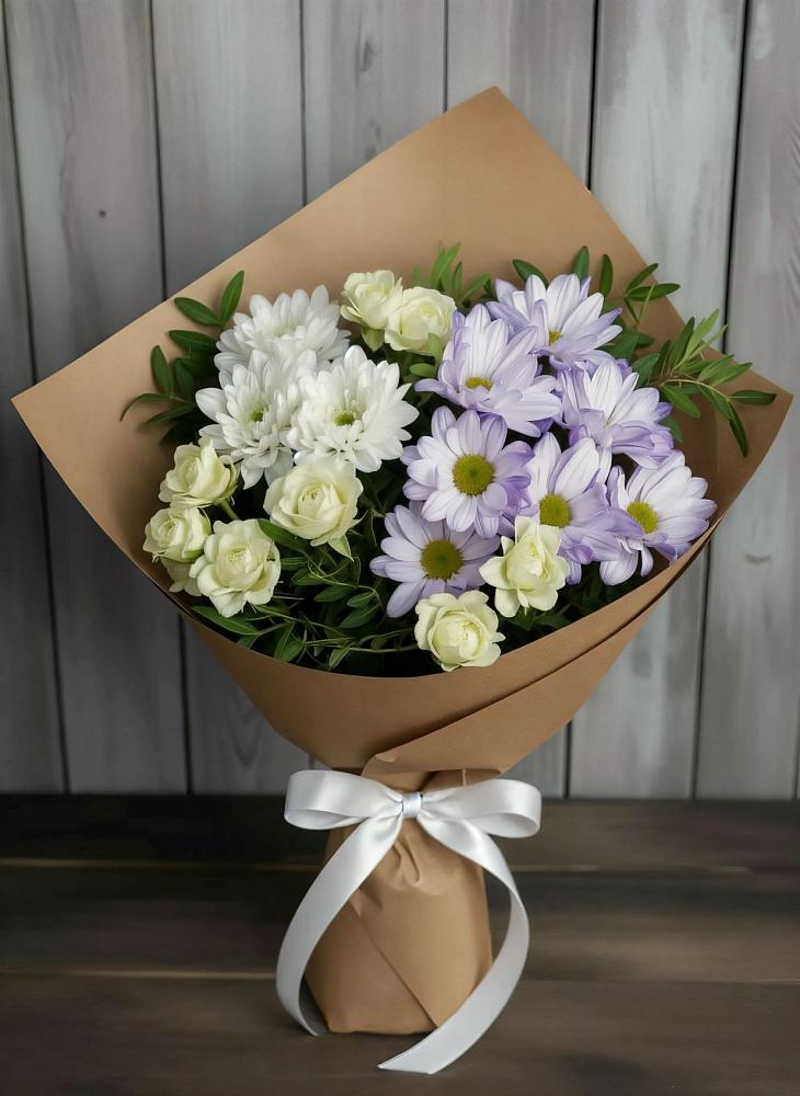 Букет цветов из: Хризантемы и Розы в Советский Ленинградской области